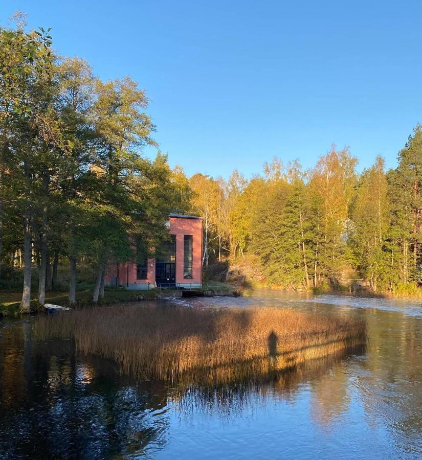 Vacker Hus I Naturen Fröseke Exteriér fotografie